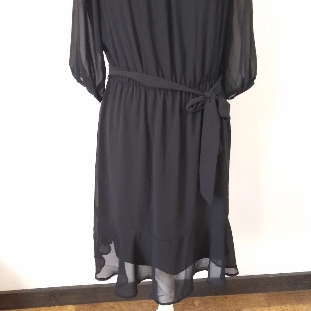 SALE 🛍️ 𝅺MAURICES Little Black Dress sheer Womens size M